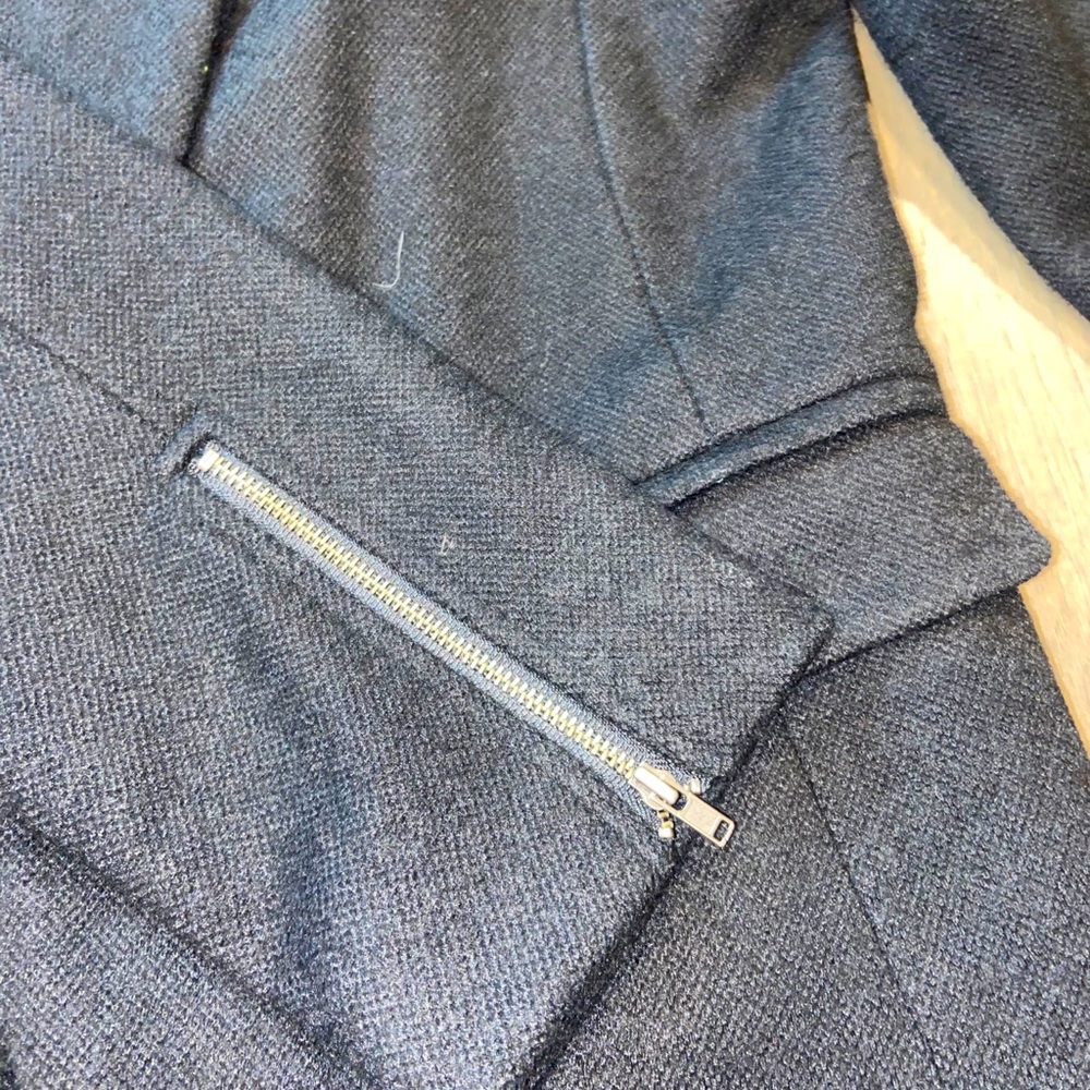 A Nice Polyester Jacket From Loft ! - image 2